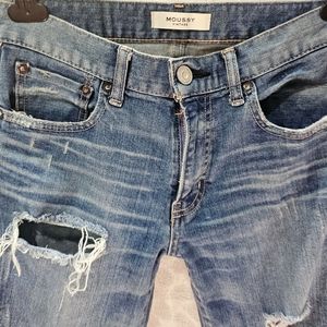 MOUSSY Distressed ankle cut jeans